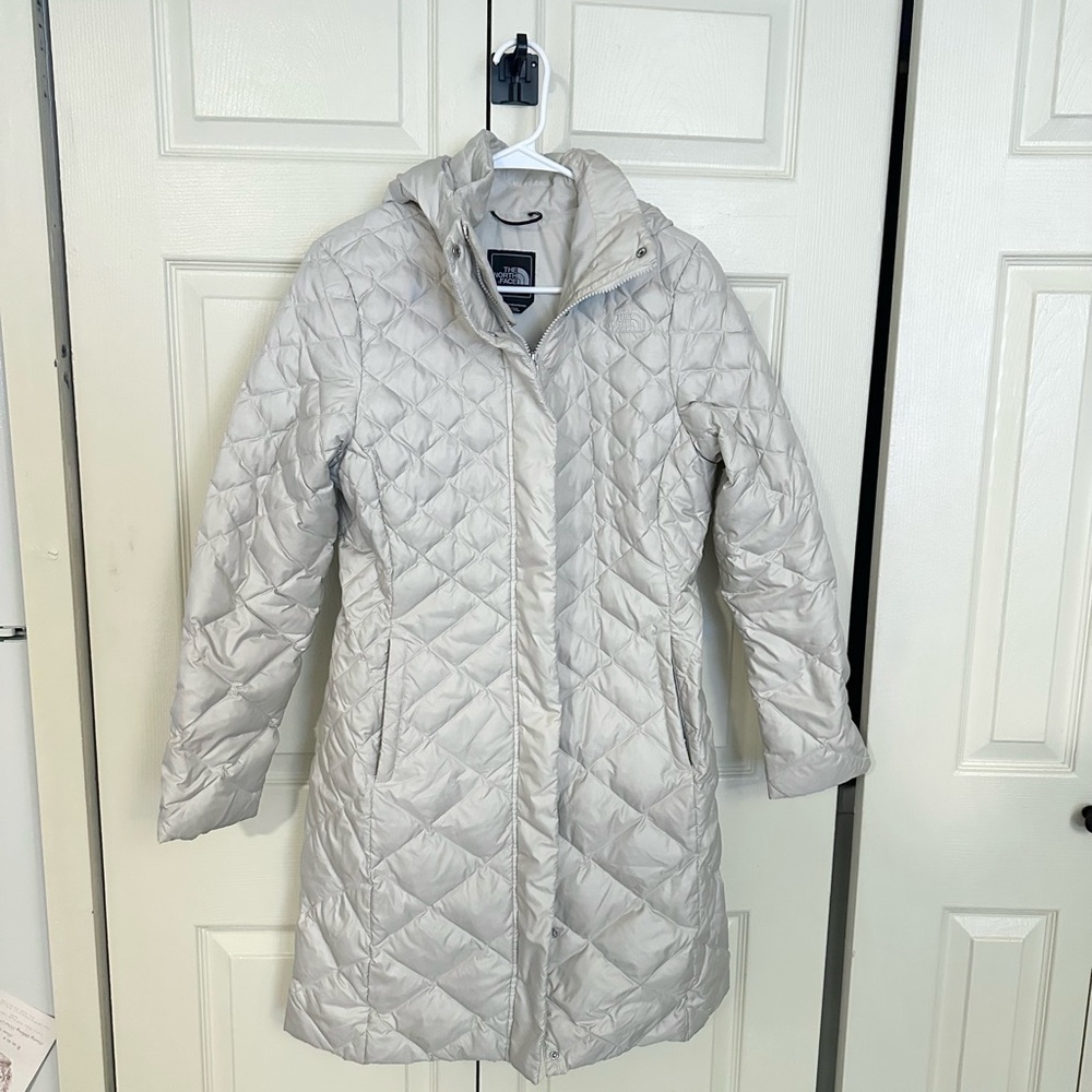 North Face Women Goose Down Quilted Puffer Parka Coat Small Off White Light Gray